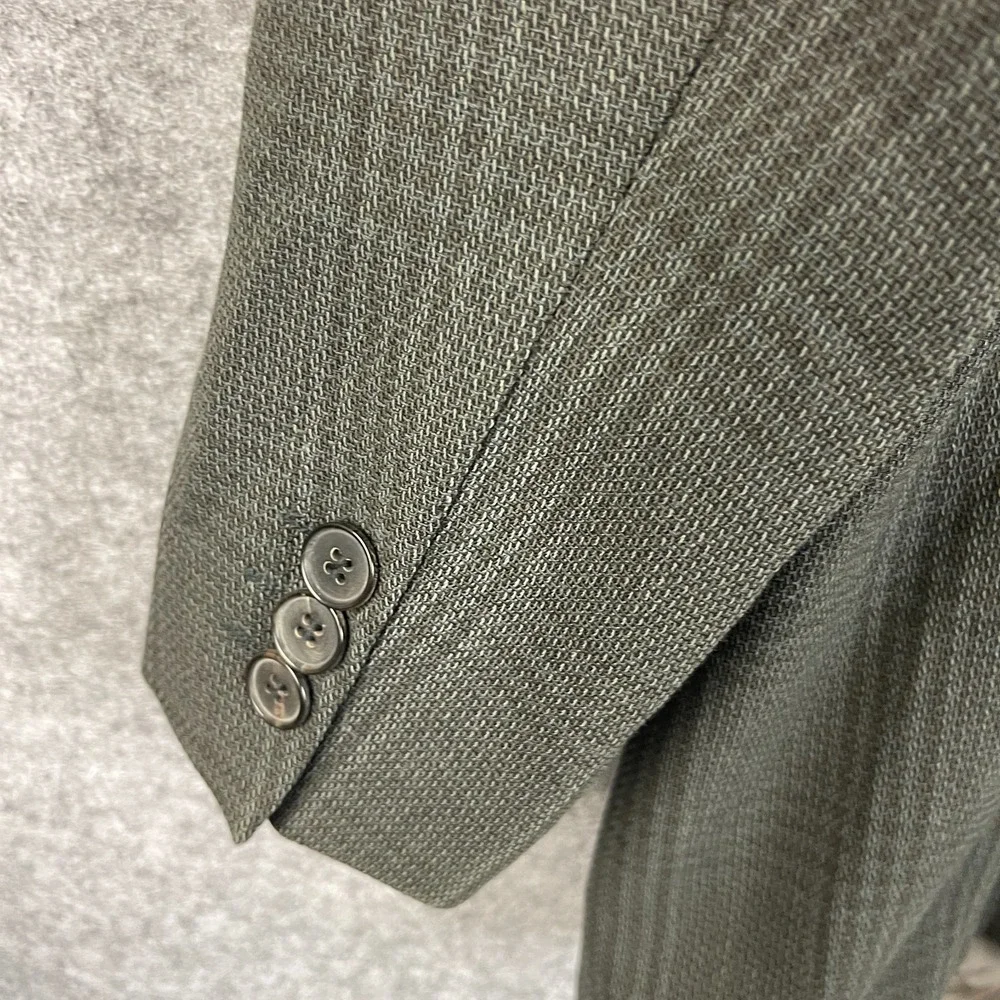 VTG Hugo Boss Blazer Sport Coat Mens 46R Gray Windowpane 3 Button Germany FLAWS
